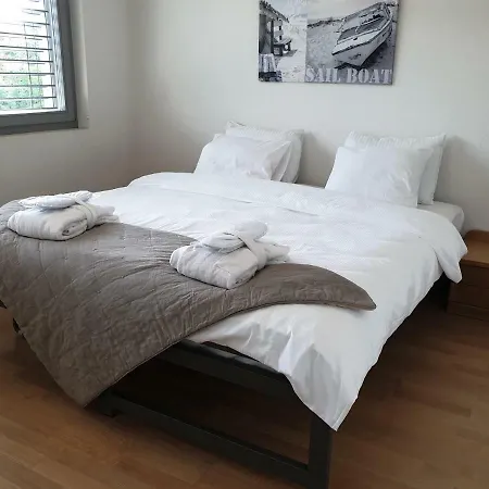 Elite-three Bedroom Apartment-247 Concierge Sa Daire Vevey